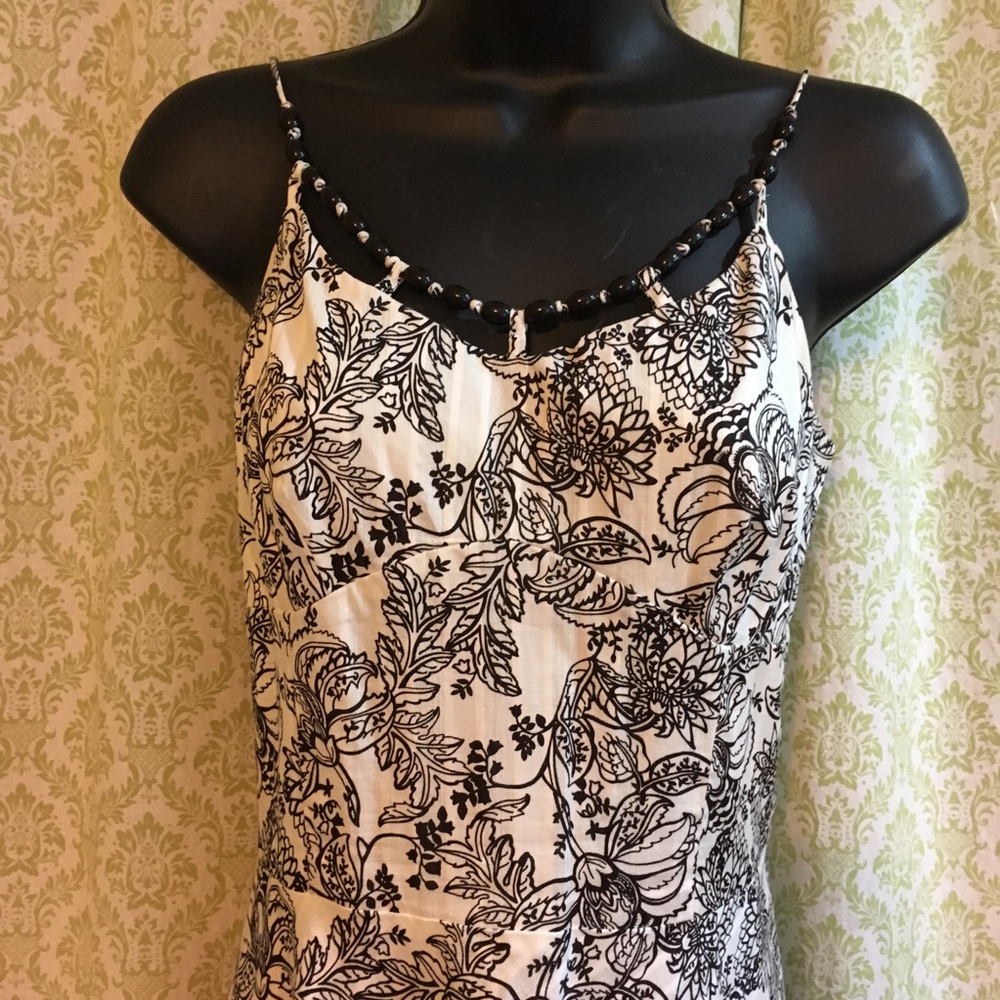 ✨HOST PICK✨ Ann Taylor Loft dress - Picture 5 of 8